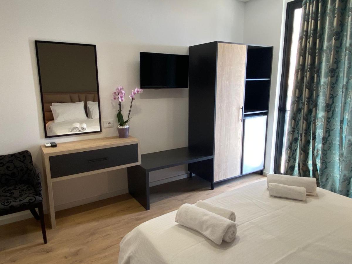 Augusto Rooms Sarandë Exterior foto